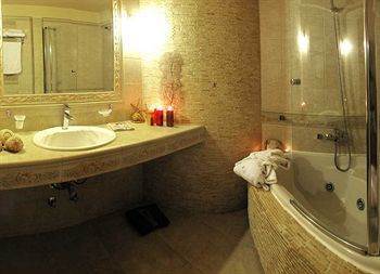 Achtis Boutique Hotel Afytos Buitenkant foto